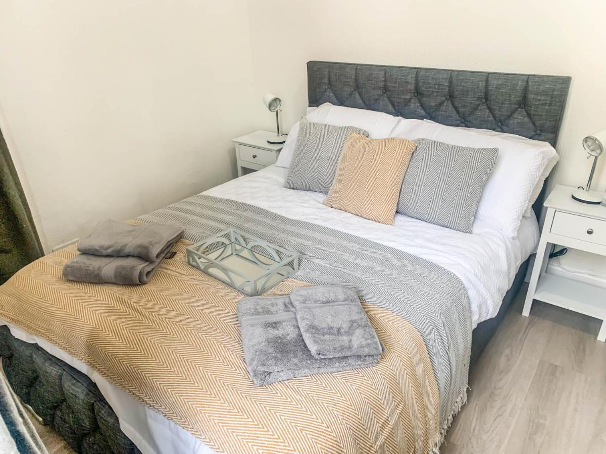 The Rosebery Retreat By The Castle 1-Bed Apartment Inverness Bagian luar foto
