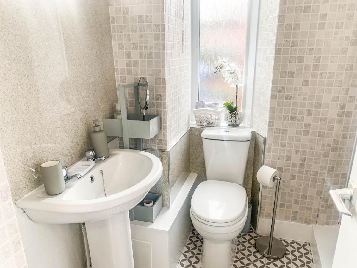 The Rosebery Retreat By The Castle 1-Bed Apartment Inverness Bagian luar foto